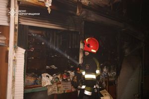 ❗️Чернігів: вогнеборці ліквідували пожежу на ринку❗️ фото
