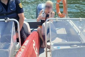 На Дністрі врятували жінку на SUP &mdash; поради з безпеки та рятувальне спорядження ⛑ фото