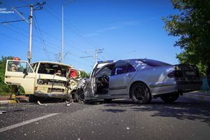 Ірпінь: рятувальники деблокували водія після ДТП ⛑ фото
