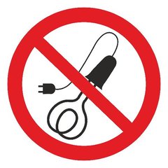 Знак Запрещается пользоваться электронагревательными приборами d-150 пластик ПВХ фото 1