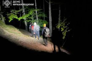 Спасение туриста в Карпатах - оперативность ДСНС и важность комплексной безопасности фото